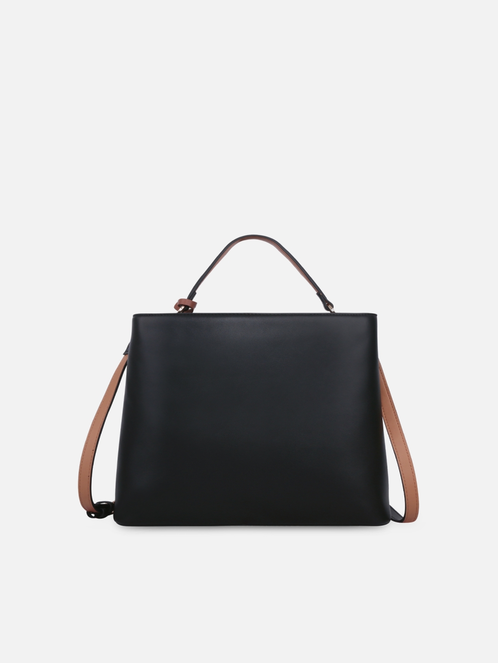 Satchel Aracia