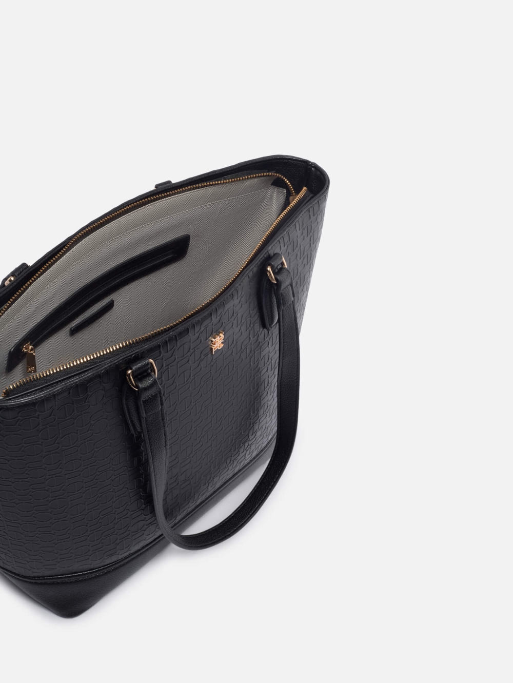 Tote Nayara
