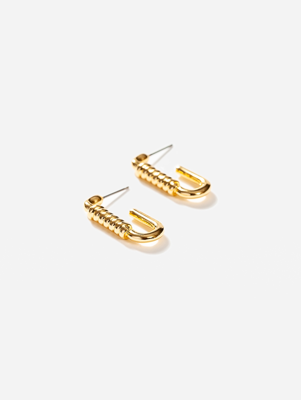 Aretes Tori